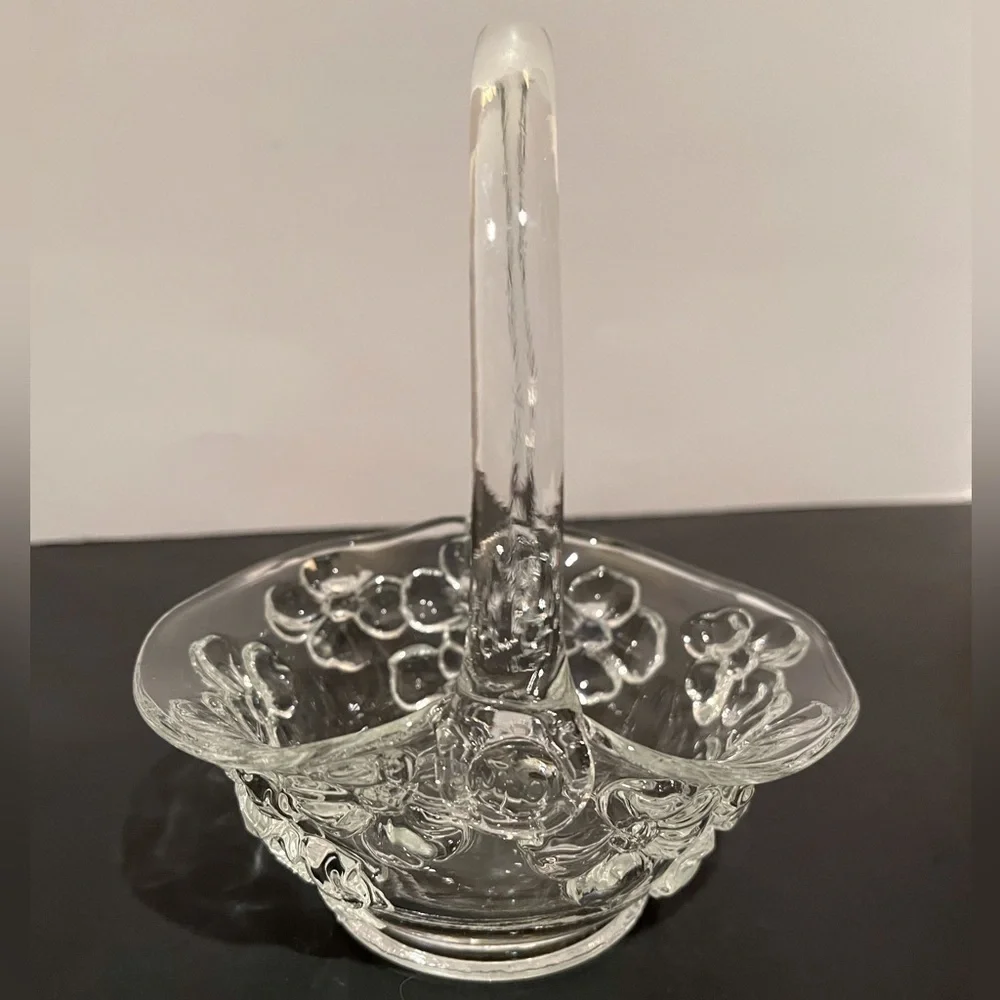 Vintage Tiara Indiana Glass Dogwood Basket with Handle